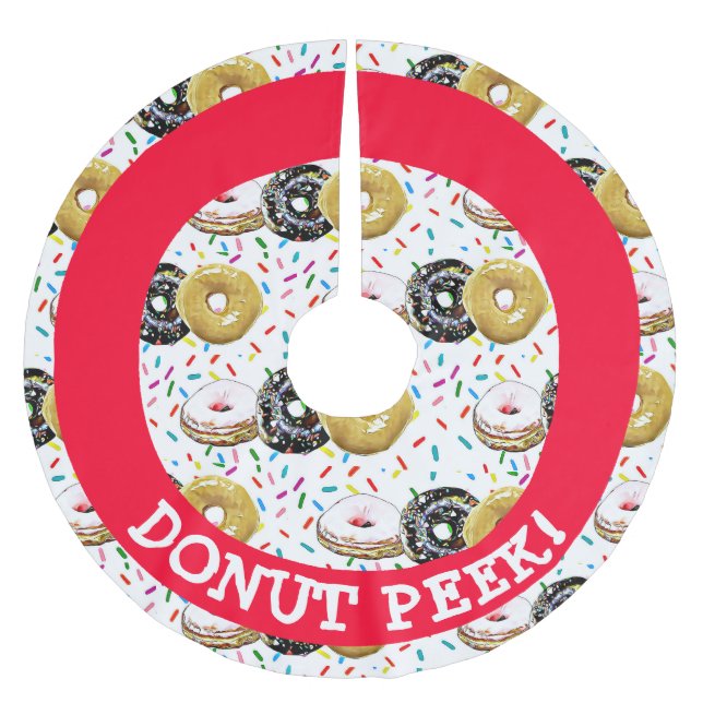 Doughnut Peek Christmas Tree Skirt (Front)