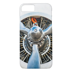 Douglas DC-3 Aircraft. Propeller iPhone 8/7 Case
