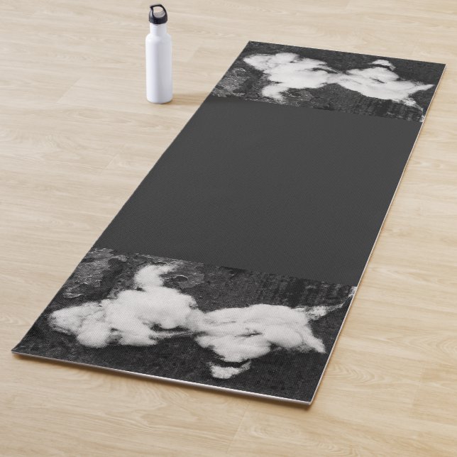 down fluffy yoga mat (In Situ)
