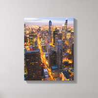 Downtown Chicago skyline at dusk