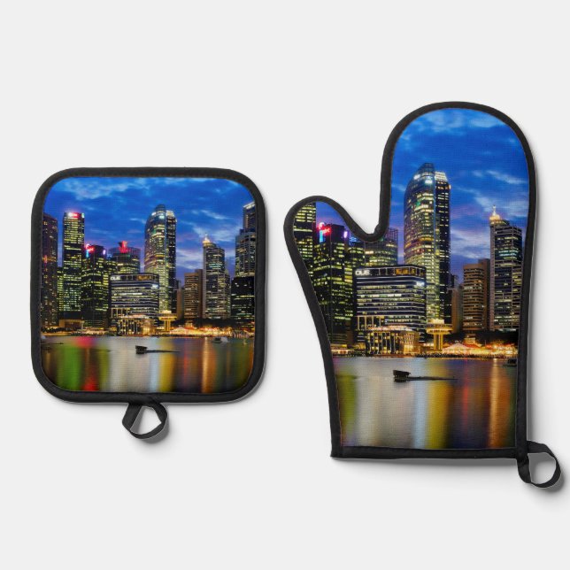 Downtown core oven mitt & pot holder set (Front)