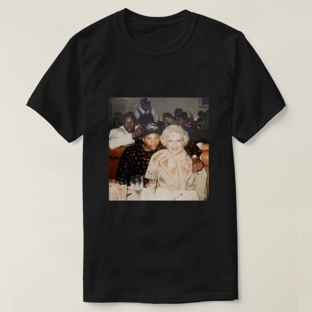 Dr Dre A Eazy E and Betty    T-Shirt (Design Front)