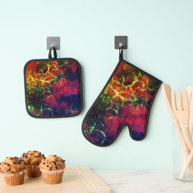 Dramatic Red Dark Green Alcohol Ink  Oven Mitt & Pot Holder Set (Insitu(Hanging))