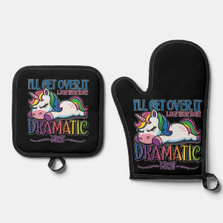 Dramatic Unicorn Oven Mitt & Pot Holder Set