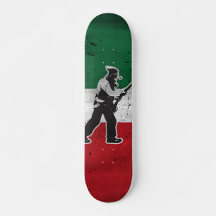 Drapeau Québec et Patriote Henri Julien érodé Skateboard