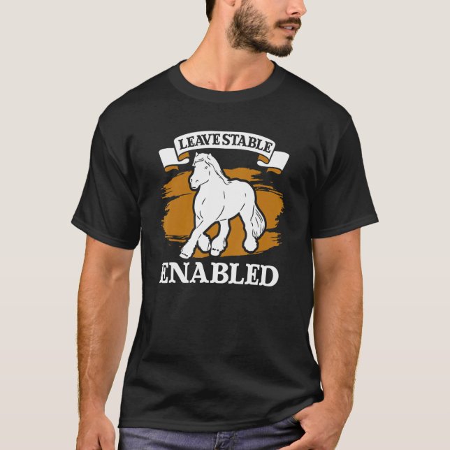 Draught Scotland Horse for Horseback Rider Clydesd T-Shirt (Front)