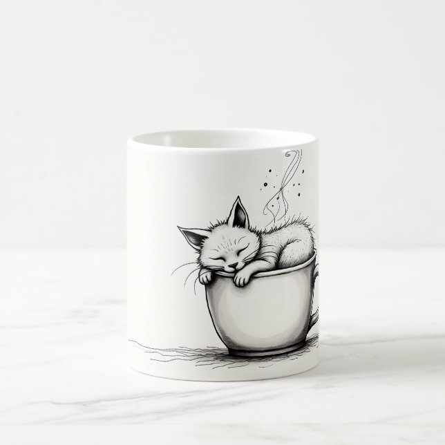 Dreamy Kitten in a Cup (Center)