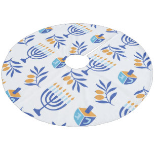 Dreidel and Menorah White Hanukkah Fleece Tree Skirt