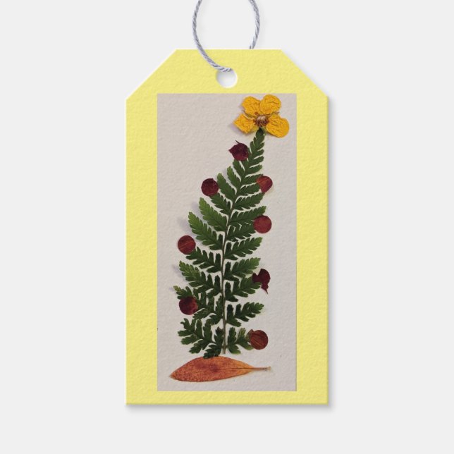 Dried Press Flower Christmas Tree Gift Tag (Front)
