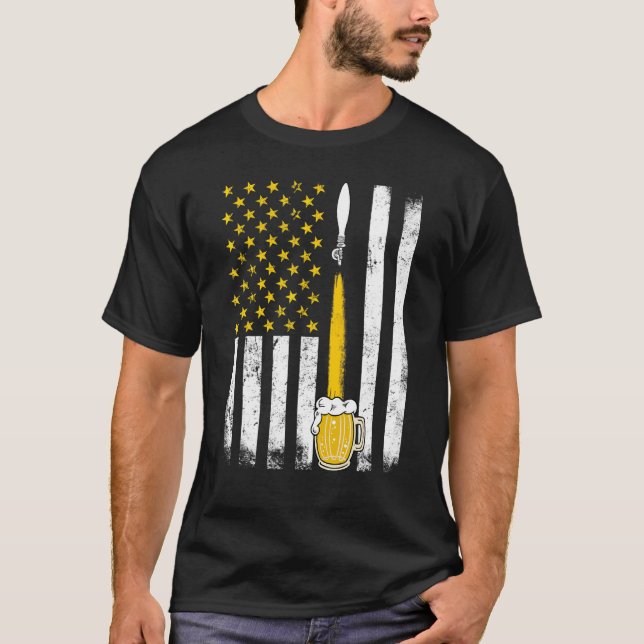 Drinkers 365 Craft Beer American Flag USA T-Shirt (Front)