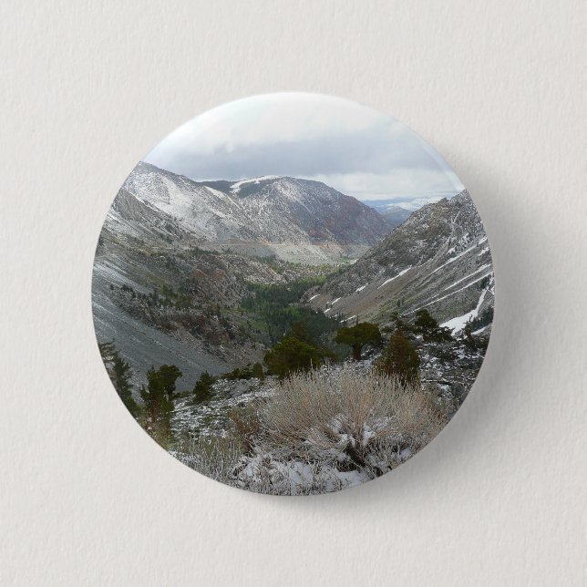 Driving Through the Snowy Sierra Nevada Mountains 6 Cm Round Badge (Front)