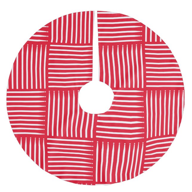 Drum Crosshatch Red Brushed Polyester Tree Skirt (Front)