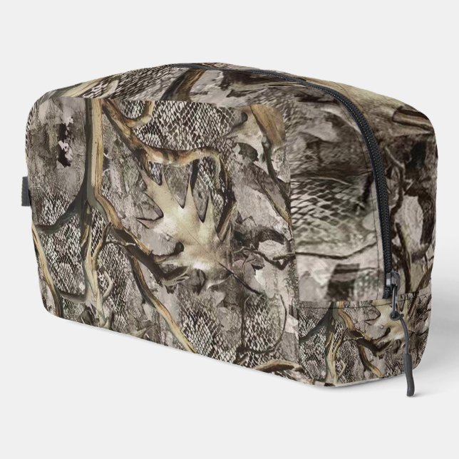 Dry Leaves Camo for Hunters Dopp Kit (Right Corner)