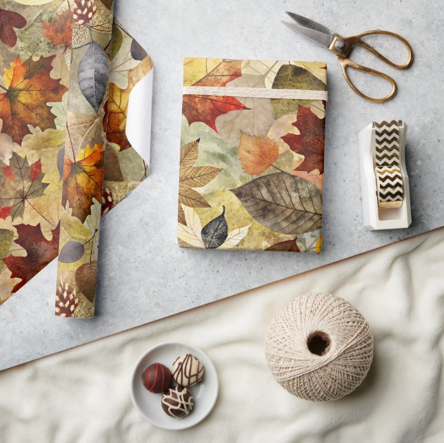 Dry Leaves of Autumn Wrapping Paper (Crafts)