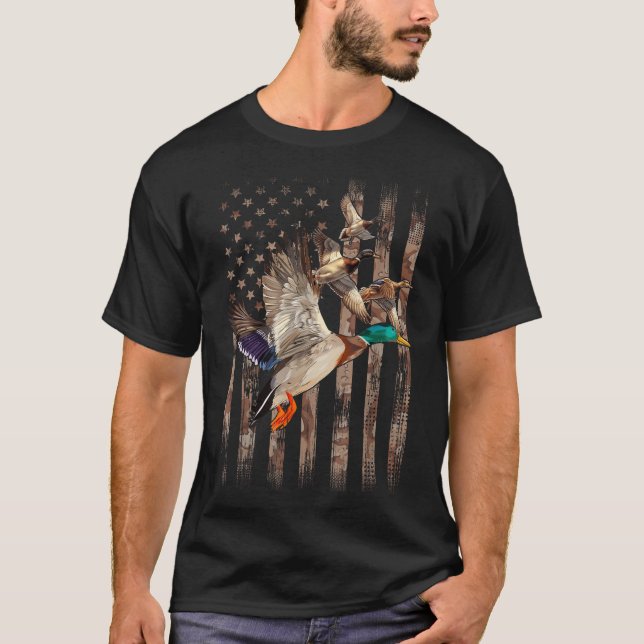 Duck Hunter American Flag Waterfowl Hunting  T-Shirt (Front)