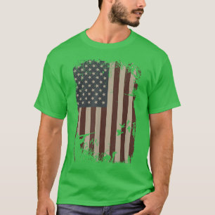 Duck Hunting American Flag Vintage Hunter Duck Gif T-Shirt