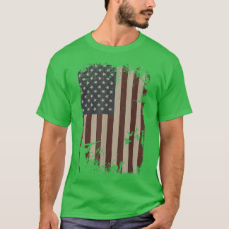 Duck Hunting American Flag Vintage Hunter Duck Gif T-Shirt
