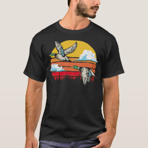 Duck Hunting Vintage 80S Sun Funny Retro black lab T-Shirt