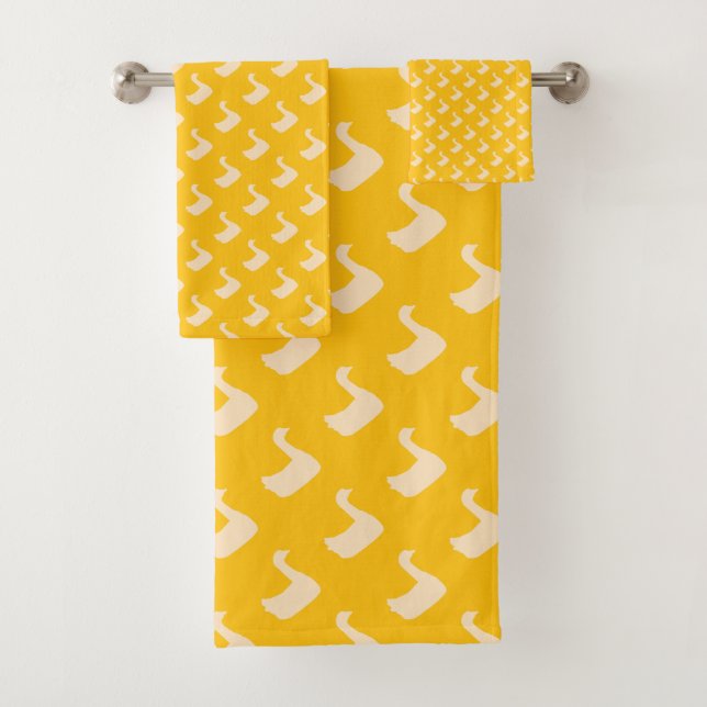 Ducky Duck Diagonal Kids Yellow  Bath Towel Set (Insitu)