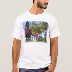 Duke Statue in Waikiki at Waikiki Beach Honolulu T-Shirt