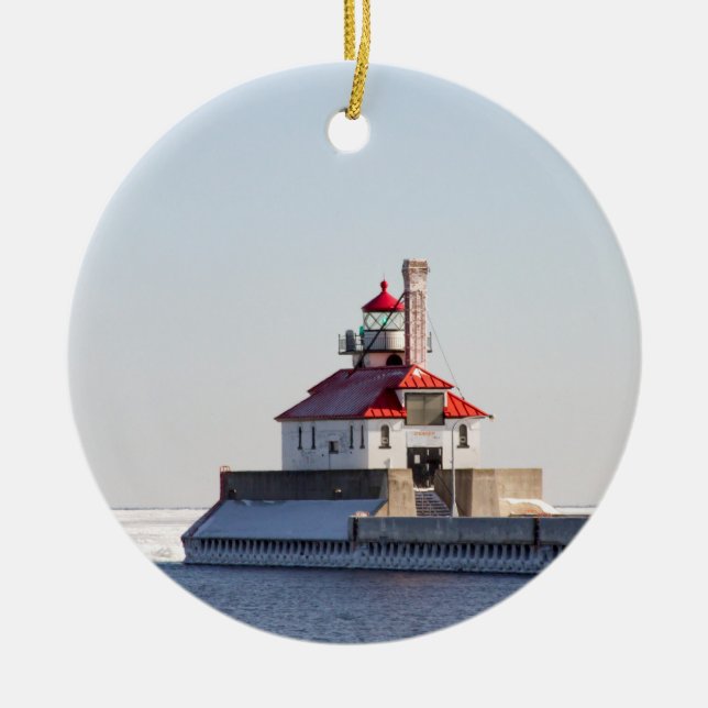 Duluth Harbour South Breakwater Lighthouse Ceramic Tree Decoration (Front)