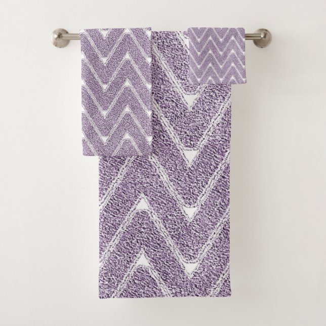 Dusty Lilac Chevron Pattern Bath Towel Set (Insitu)