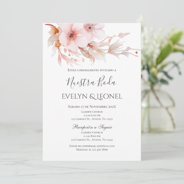 Dusty Rose Floral Wedding Invitation in Spanish (Standing Front)