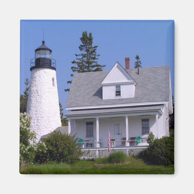 Dyce's Light Magnet (Front)