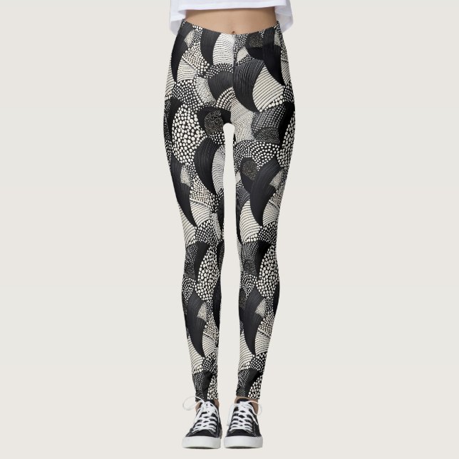 Dynamic Black White - Geometric Organic Flow Leggings (Front)