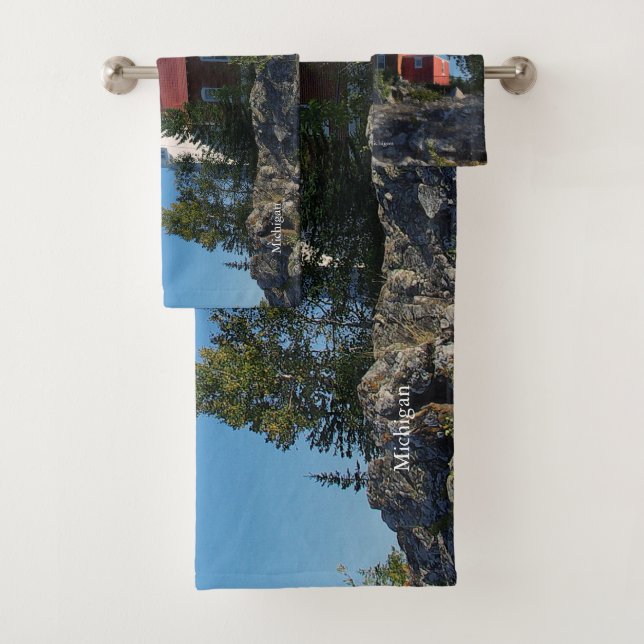 Eagle Harbour Lighthouse towel set (Insitu)