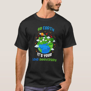 Earth Day Every Day Save Planet Earth April 2022 R T-Shirt