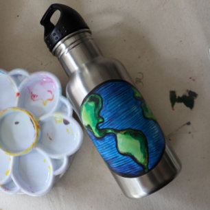 Earth Day Watercolor Environmentalism Artwork      532 Ml Water Bottle