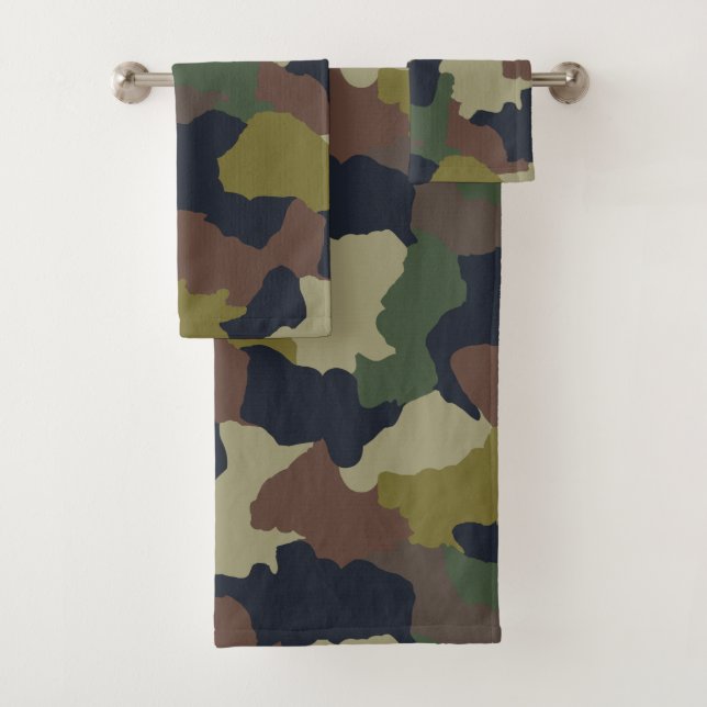 Earth Tones Green and Brown Camouflage Bath Towel Set (Insitu)
