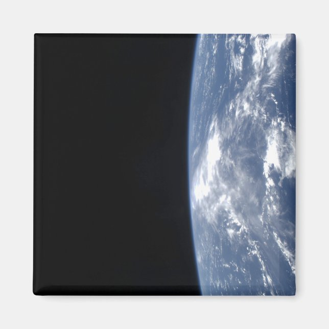 Earth's horizon and the blackness of space 2 magnet (Front)