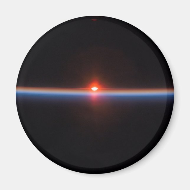 Earth's Horizon Magnet (Front)