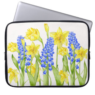 Earthy Spring on a Laptop Sleeve (M,D)