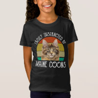 Easily Distracted By Maine Coons