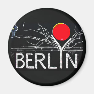 East Side Gallery, Berlin Wall, Barbed Wire/Red Su Magnet