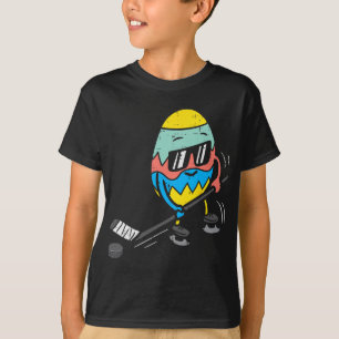 Easter Egg Playing Ice Hockey Cute Sports Men Boys T-Shirt