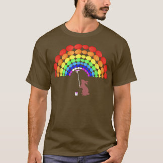Easterbunny painting rainbow made of happy easter T-Shirt