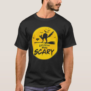 Eat Drink And Be Scary 31 October Pun Men Women K T-Shirt