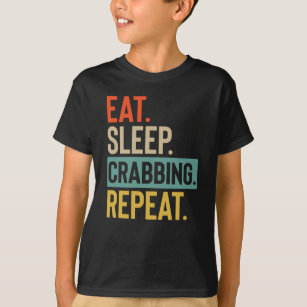 Eat Sleep crabbing Repeat retro vintage colours T-Shirt