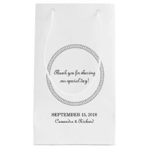 Ebony Encircled Round Wedding Gift Bag