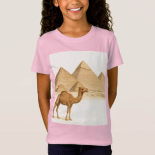 Echoes of Egypt: Camel by the Pyramids, Pyramids a T-Shirt