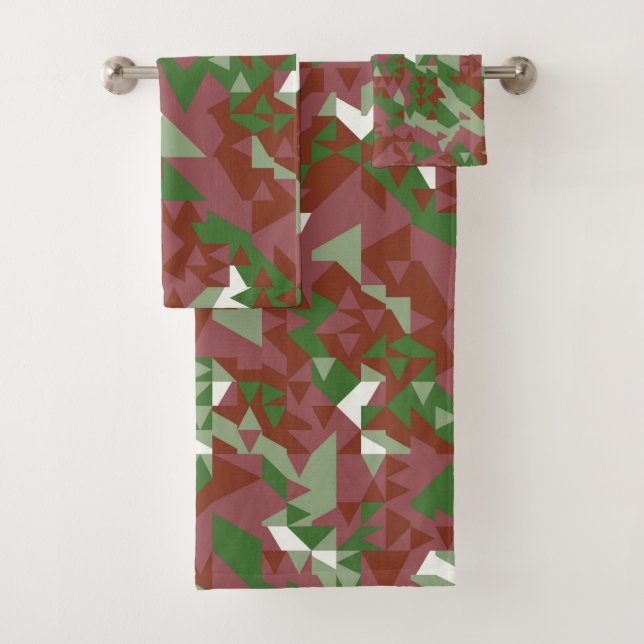 Eclectic Mod Retro Geometric Christmas Pattern Bath Towel Set (Insitu)