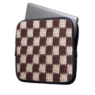 Ecru Chequered Artisan Crochet Print Electronics B Laptop Sleeve
