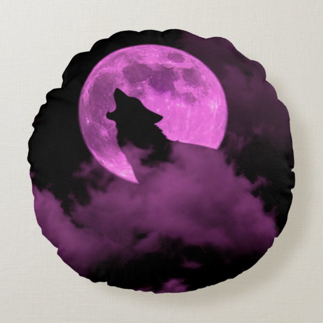 eerie night wolf round cushion (Front)