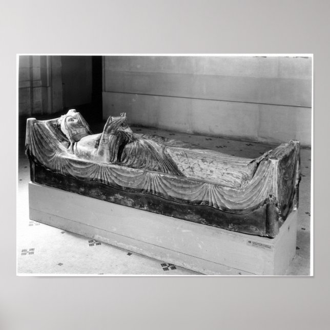 Effigy of Eleanor of Aquitaine Poster (Front)