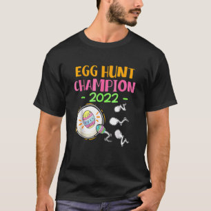 Egg Hunt Champion 2022 Easter Pregnancy Announceme T-Shirt