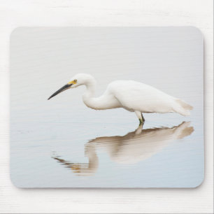 Egret on still pond mouse mat